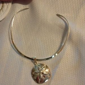 Beautiful 925 silver sand dollar pendant